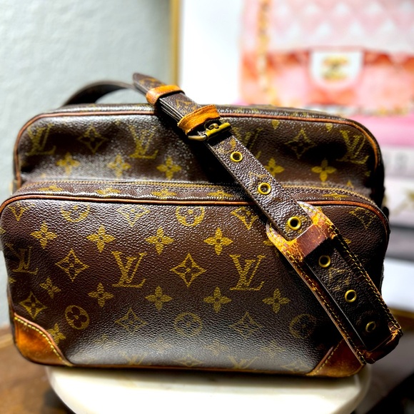 Louis Vuitton Handbags - LOUIS VUITTON vintage Nile Crossbody Shoulder Bag Monogram Leather Brown GUC
